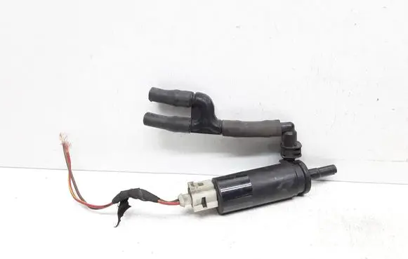 Mercedes-Benz E W212 Headlight washer pump 2108691221