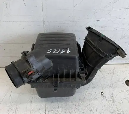 Jeep Grand Cherokee Air filter box 68199048AA