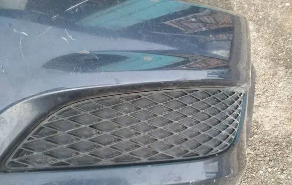 Opel Astra H Front bumper lower grill