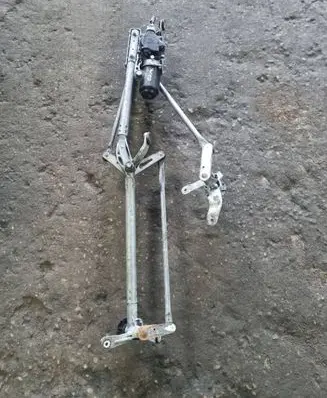 Honda Civic Front wiper linkage 