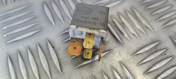 Volkswagen PASSAT B3 Other relay 191937503 4RA003510-58