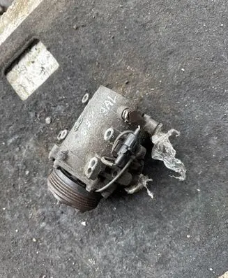 Suzuki Swift I Air conditioning (A/C) compressor (pump) 9520062JA0 AKC200A083A