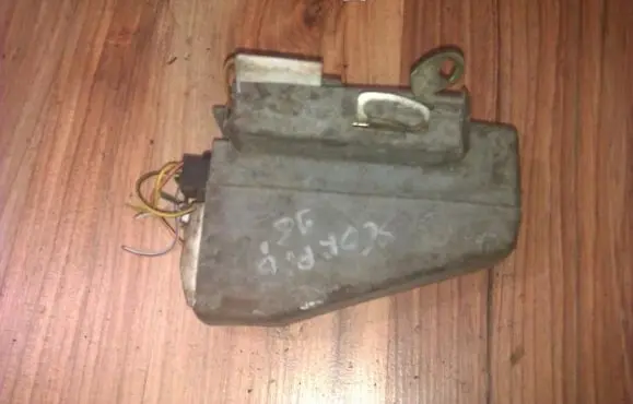 Ford Scorpio Front door lock