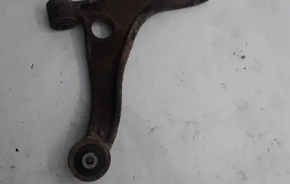 Renault Master III Front lower control arm/wishbone 8200688875