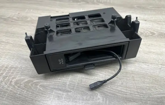 Volkswagen PASSAT CC USB socket connector 5n0035342G 3C1857097