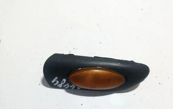 Opel Vectra B Front fender indicator light