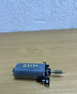 Land Rover Range Rover Sport L494 Seat adjustment motor 974467104 D7774