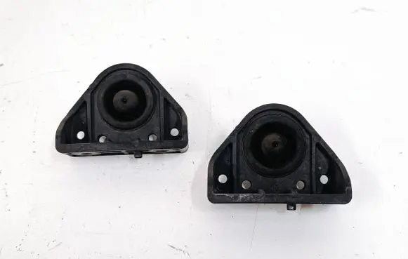 KIA Sportage Radiator mount bracket DM194 DM144