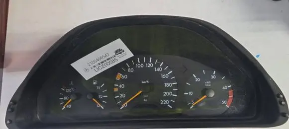 Mercedes-Benz E W210 Speedometer (instrument cluster) 2105406547