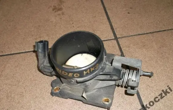 Ford Mondeo Mk III Throttle valve