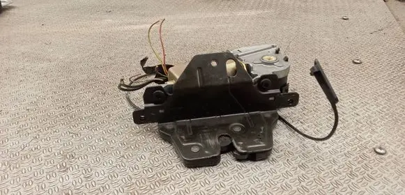 BMW X5 E53 Tailgate/trunk/boot lock/catch/latch 7111008