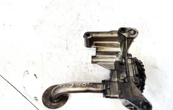 Seat Altea Oil pump 038115121a