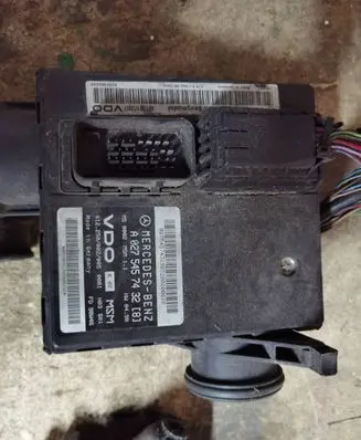 Mercedes-Benz A W168 Engine control unit/module A0275457432