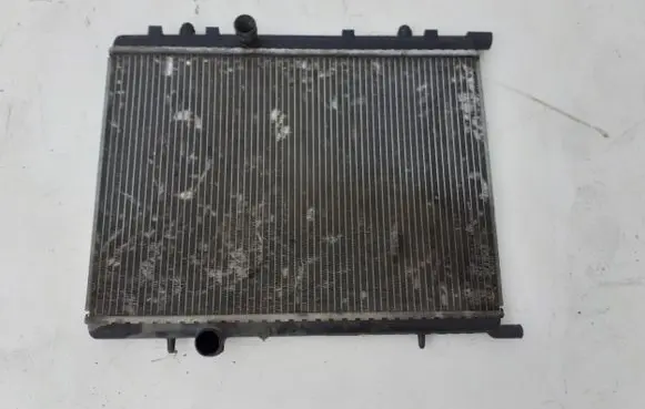 Citroen Xsara Picasso Coolant radiator 9637040686