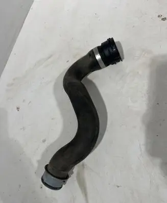Mercedes-Benz Vito Viano W447 Engine coolant pipe/hose A4475010482
