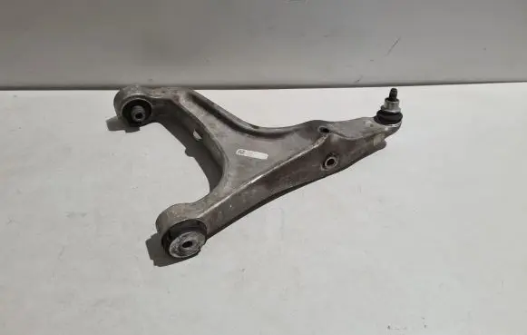 Maserati Ghibli Front lower control arm/wishbone 06700071800