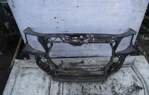 Audi A4 S4 B7 8E 8H Radiator support slam panel 8E0121292AB