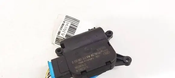 Audi A3 S3 8P Air flap motor/actuator 0132801343