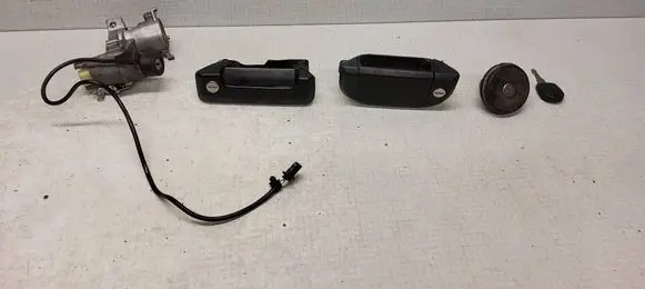 Volkswagen Transporter - Caravelle T4 Lock set 701905851A 6H0953254 3B0972703