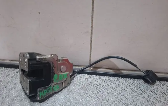 Renault Master III Sliding door lock 825020011R