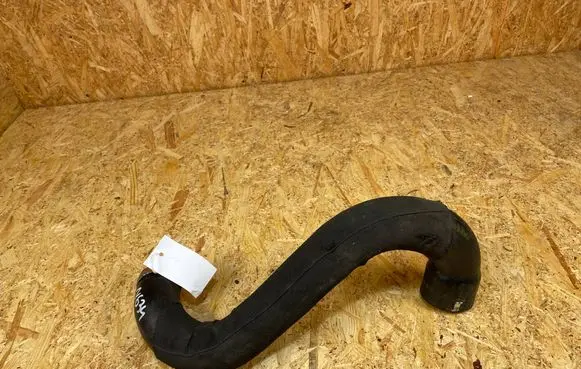 Audi A4 S4 B9 8W Intercooler hose/pipe 8W0145738F