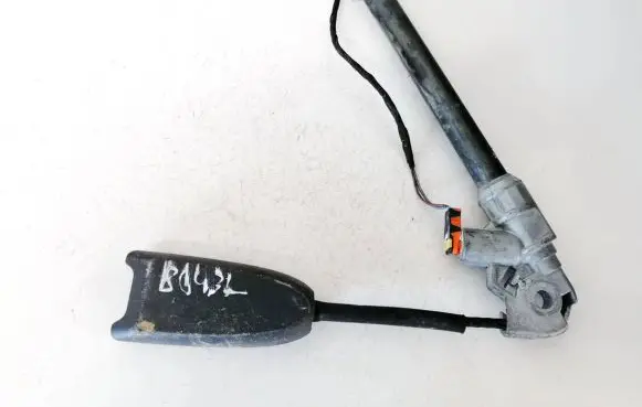 Renault Scenic II - Grand scenic II Front seatbelt buckle yb693