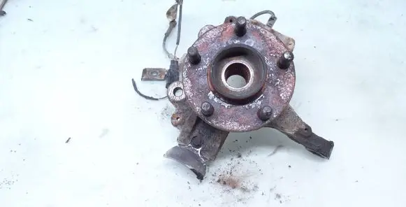 Ford Focus Front wheel hub spindle knuckle 3M513K171BG 3M5T2B325AAK