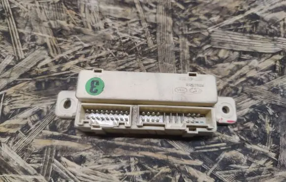 Hyundai i40 Door central lock control unit/module 919402H130