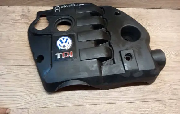 Volkswagen PASSAT B5.5 Engine cover (trim) 0134271A 054682A PA6GF10M20