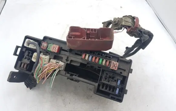 Toyota Aygo AB10 Fuse module NOCODE