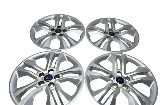Ford Escape IV R17 wheel hub/cap/trim LJ6C1130AA
