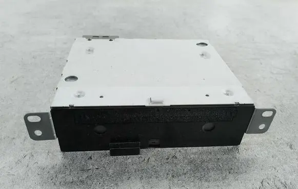 Radio/CD/DVD/GPS head unit