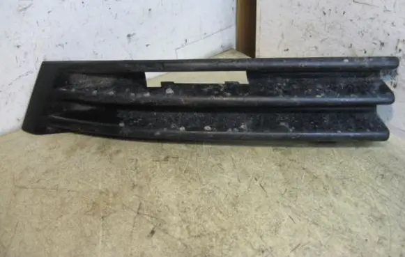 Mercedes-Benz C W202 Front bumper lower grill