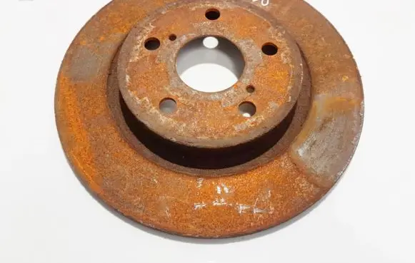 Toyota Avensis T270 Rear brake disc neventiliuojamas