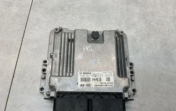 Hyundai i40 Engine control unit/module 391402A530