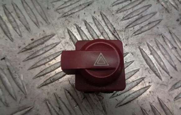 Citroen C4 I Hazard light switch