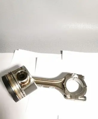 Piston with connecting rod