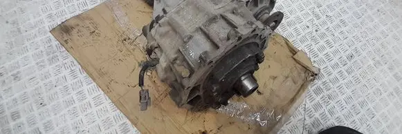 Gearbox transfer box case