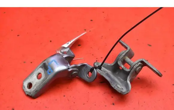 Toyota Avensis Verso Front door hinge set 