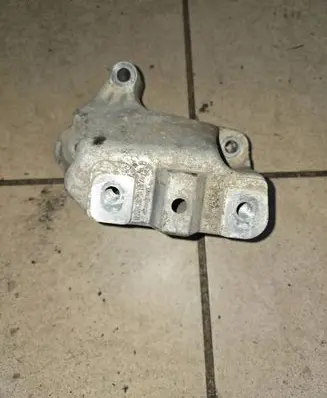 Volkswagen Caddy Gearbox mounting bracket 1K0199117AJ
