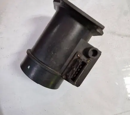 Subaru Impreza II Mass air flow meter 22680-AA160