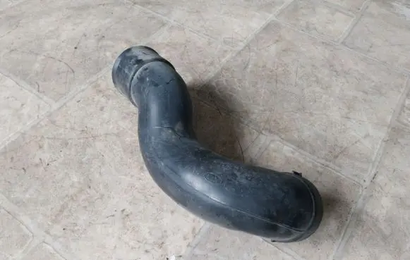 KIA Ceed Air intake hose/pipe 282112H200