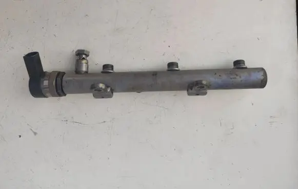 Audi Q7 4L Fuel main line pipe 059130590AG