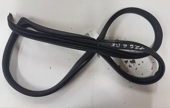 KIA Magentis Front door rubber seal