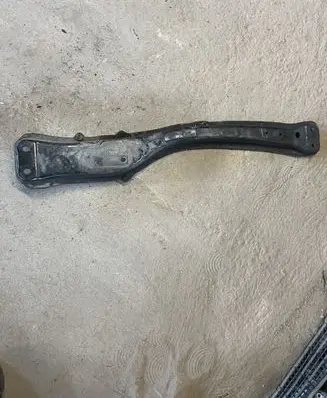 Toyota Avensis T220 Front subframe