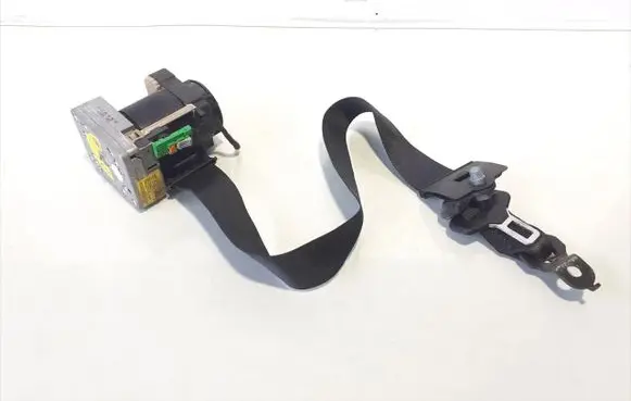 BMW X3 E83 Front seatbelt 2018680222