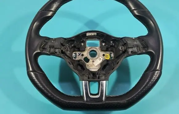 Volkswagen Scirocco Steering wheel 1K8419091T IMPRK1570546