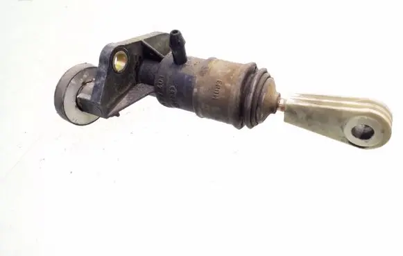 Volkswagen PASSAT B5 Clutch master cylinder 8E1721401
