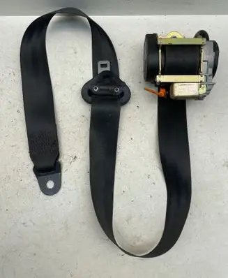 Citroen Xsara Front seatbelt 049023
