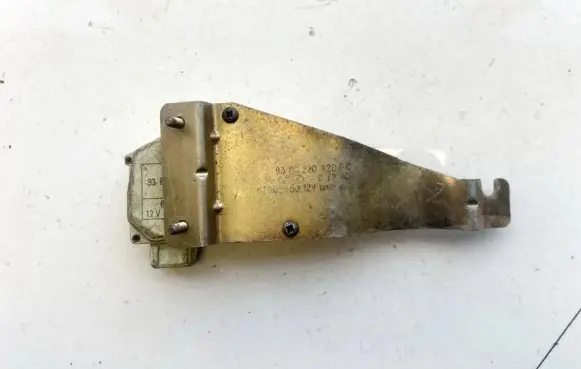 Ford Mondeo MK I Central locking motor 93BG220A20EB